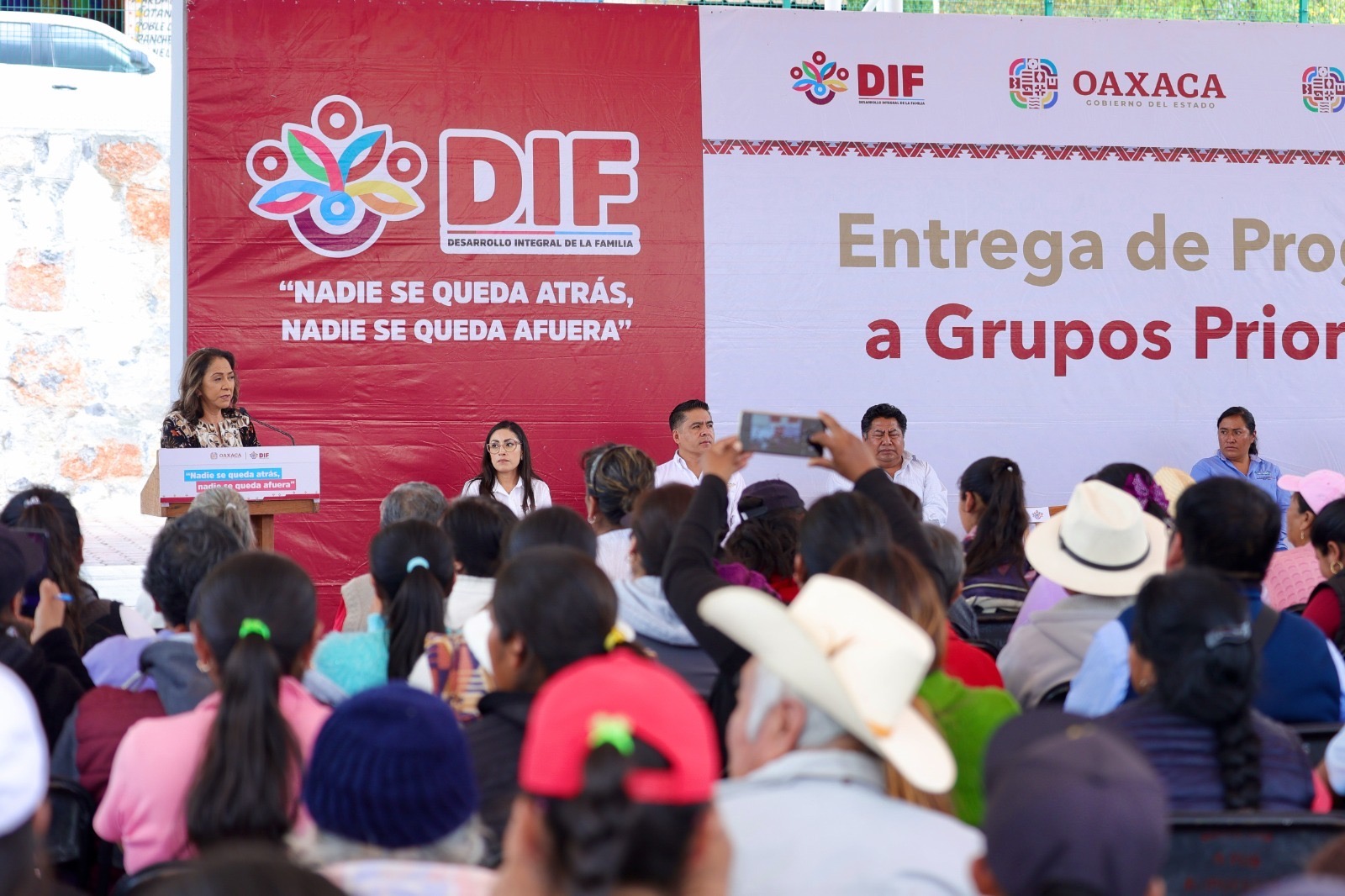 Los cuidados del DIF Oaxaca siguen llegando a los Valles Centrales y la Mixteca