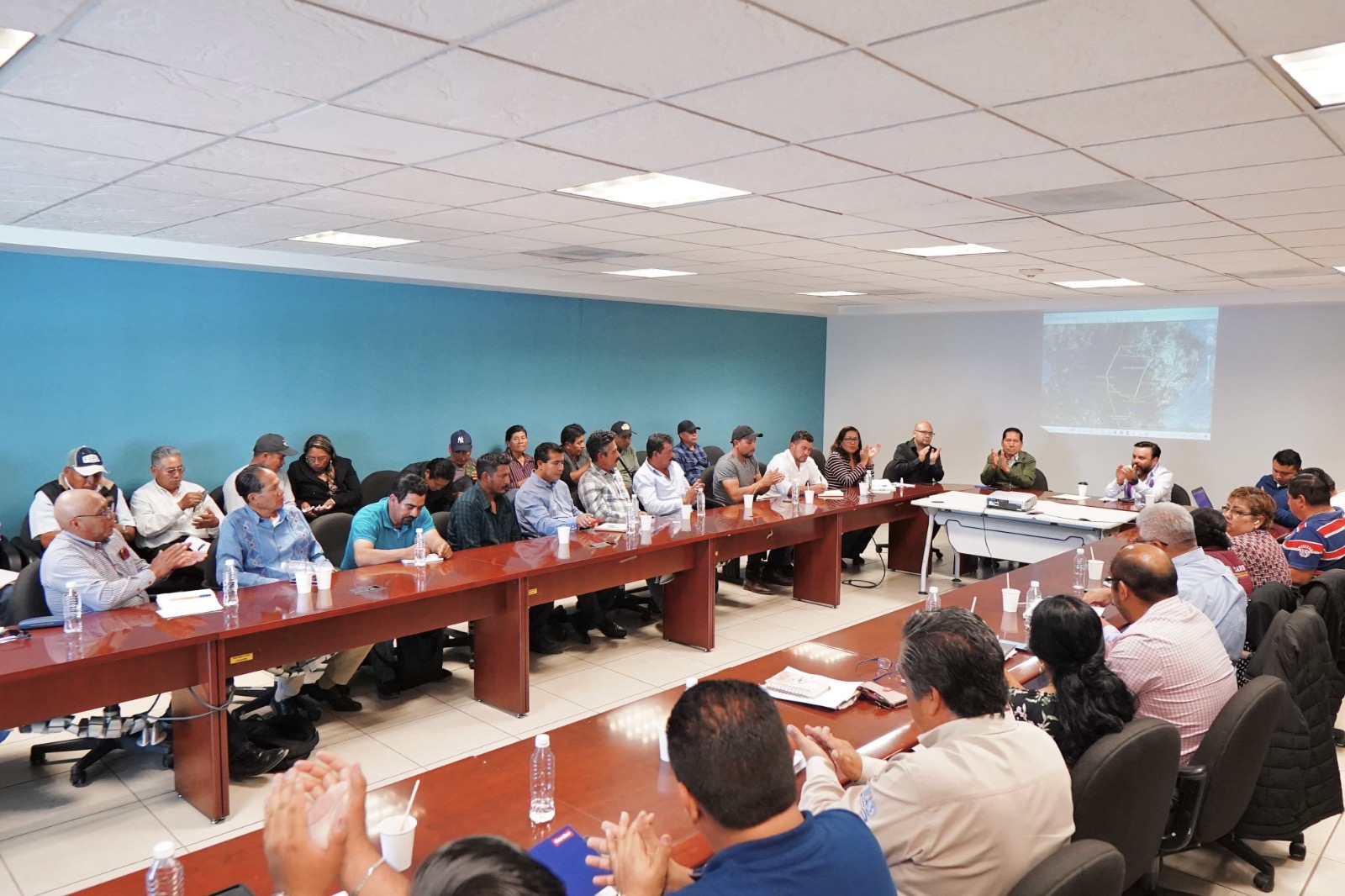 Con paso firme avanza la construcción de la paz entre San Miguel El Grande y Llano de Guadalupe